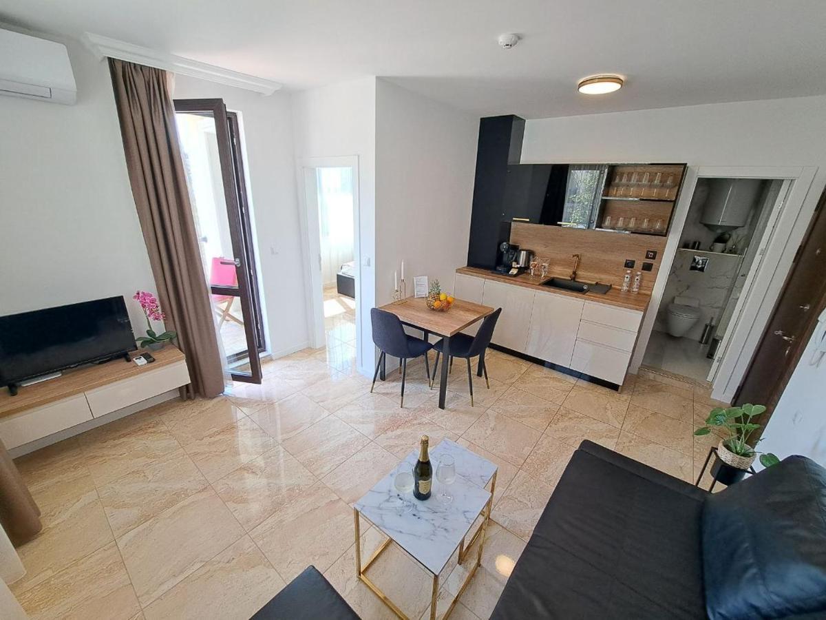 Onyx 2 Private Apartments Sveti Vlas Ngoại thất bức ảnh