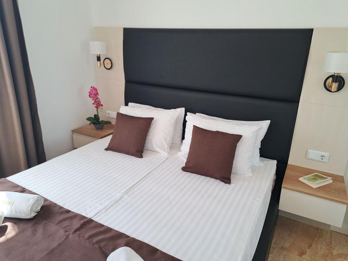 Onyx 2 Private Apartments Sveti Vlas Ngoại thất bức ảnh
