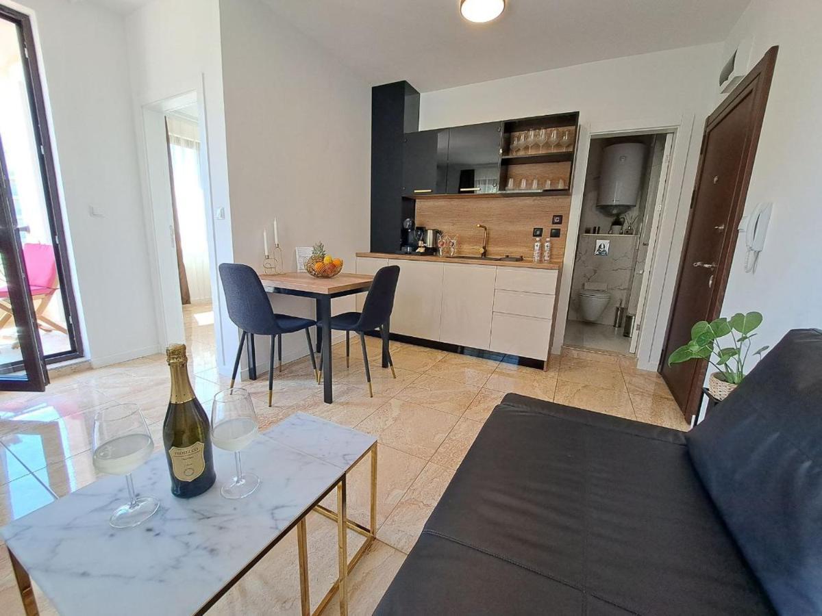 Onyx 2 Private Apartments Sveti Vlas Ngoại thất bức ảnh